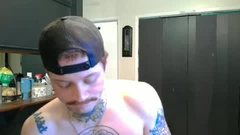 Snapshot of redinthebed chatting on 05/19/26, 04:19 InkedGinger online show from 05/19/26, 04:19