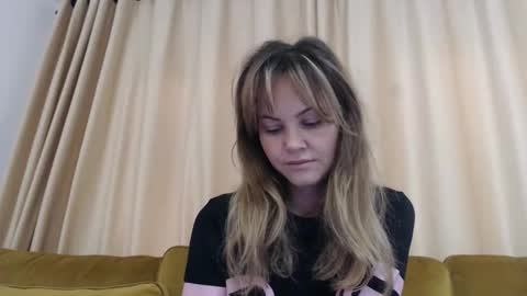 RedJessica online show from 11/01/25, 05:31