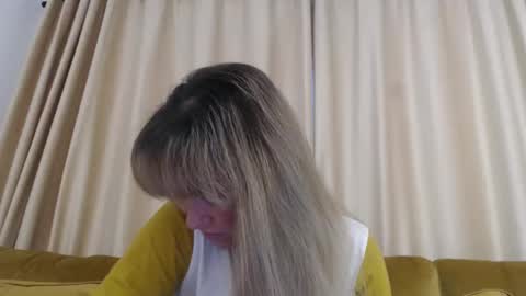 RedJessica online show from 11/10/25, 05:50