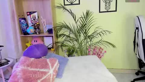 Lu Independiet model online show from 03/07/25, 04:24