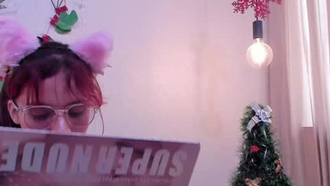 Snapshot of redmeloddy chatting on 12/29/24, 07:32 Meloddy online show from 12/29/24, 07:32