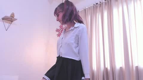 Snapshot of redmeloddy chatting on 01/09/25, 07:18 Meloddy online show from 01/09/25, 07:18