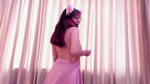 Snapshot of redmeloddy chatting on 01/12/25, 10:22 Meloddy online show from 01/12/25, 10:22