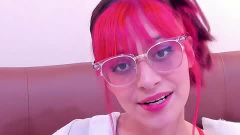 Snapshot of redmeloddy chatting on 01/25/25, 07:18 Meloddy online show from 01/25/25, 07:18