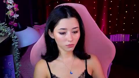 Snapshot of redmidnight_ chatting on 06/24/26, 08:52 Kiara online show from 06/24/26, 08:52