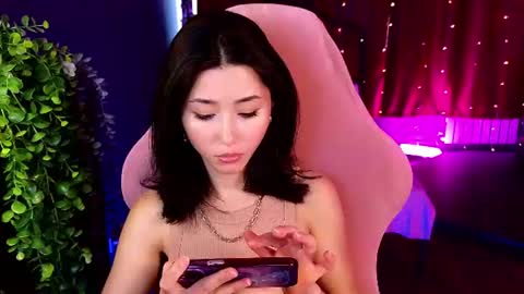 Snapshot of redmidnight_ chatting on 07/14/26, 03:11 Kiara online show from 07/14/26, 03:11