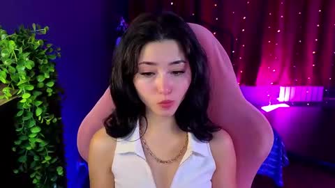 Snapshot of redmidnight_ chatting on 07/20/26, 08:33 Kiara online show from 07/20/26, 08:33