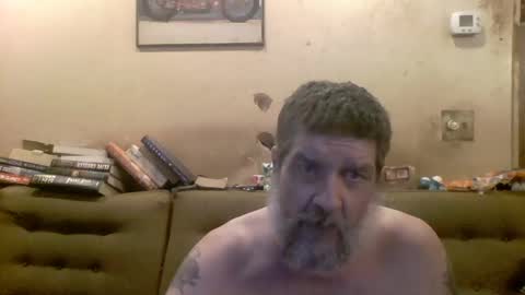 redmud3 online show from 11/18/25, 07:57