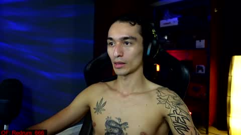 Snapshot of redrum_696 chatting on 12/16/24, 06:10 Red online show from 12/16/24, 06:10