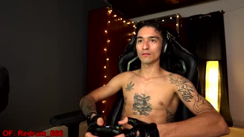 Snapshot of redrum_696 chatting on 12/24/24, 10:06 Red online show from 12/24/24, 10:06