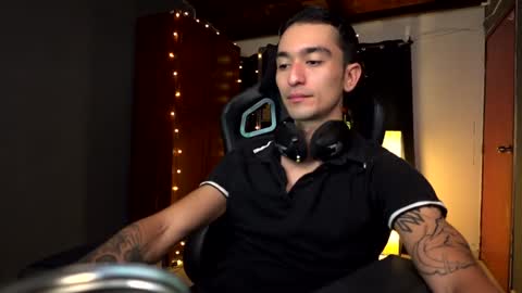 Snapshot of redrum_696 chatting on 12/31/24, 09:17 Red online show from 12/31/24, 09:17