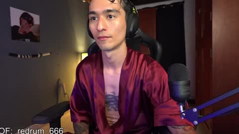 Snapshot of redrum_696 chatting on 01/25/25, 07:39 Red online show from 01/25/25, 07:39