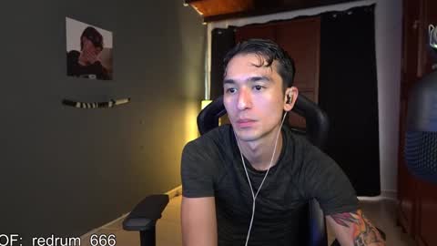 Snapshot of redrum_696 chatting on 01/27/25, 08:07 Red online show from 01/27/25, 08:07