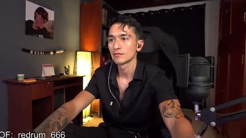 Snapshot of redrum_696 chatting on 02/07/25, 09:26 Red online show from 02/07/25, 09:26