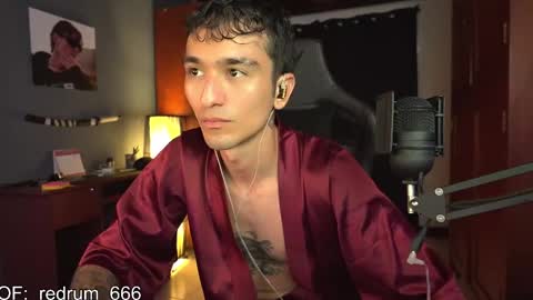 Snapshot of redrum_696 chatting on 02/20/25, 04:57 Red online show from 02/20/25, 04:57