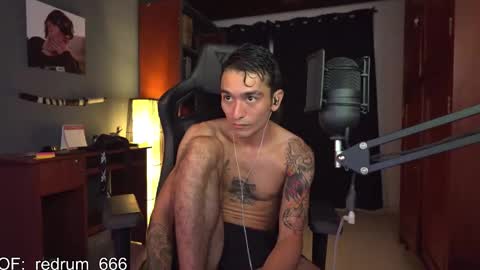 Snapshot of redrum_696 chatting on 02/21/25, 09:00 Red online show from 02/21/25, 09:00