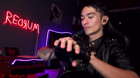 Snapshot of redrum_696 chatting on 09/18/25, 04:31 Red online show from 09/18/25, 04:31