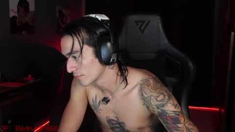 Red online show from 03/31/26, 09:48