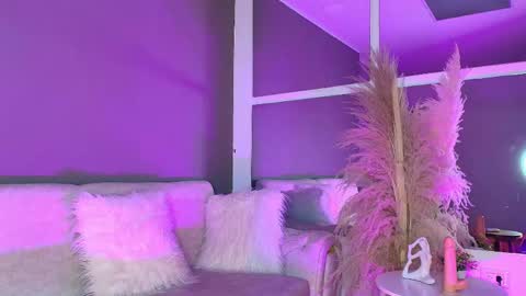 RED VELVET online show from 04/21/26, 02:51