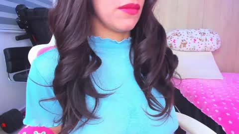 redski77 online show from 01/20/25, 09:24