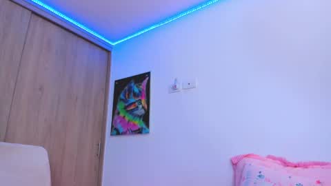 redski77 online show from 02/26/25, 09:32