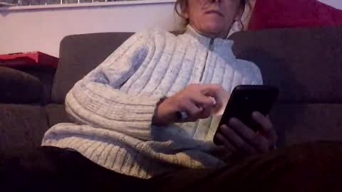 Snapshot of redspider1543 chatting on 01/06/25, 04:02 Redspider154 online show from 01/06/25, 04:02