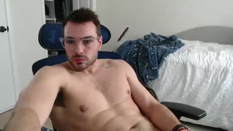 redstar461163 online show from 05/12/26, 07:44