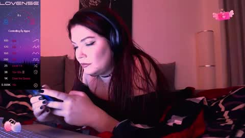 Snapshot of redyari chatting on 01/31/25, 10:42 Red online show from 01/31/25, 10:42