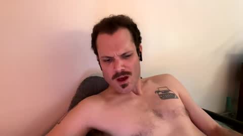 Snapshot of reed_thomas chatting on 01/05/25, 12:52 Reed Thomas online show from 01/05/25, 12:52