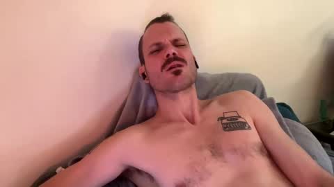 Snapshot of reed_thomas chatting on 01/14/25, 04:47 Reed Thomas online show from 01/14/25, 04:47