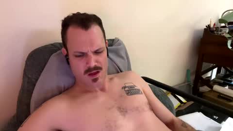 Snapshot of reed_thomas chatting on 02/02/25, 06:37 Reed Thomas online show from 02/02/25, 06:37