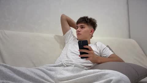 Alex online show from 11/25/25, 03:34