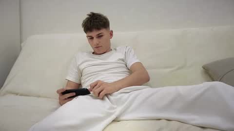 Alex online show from 11/27/25, 07:16