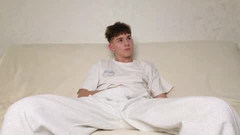 Alex online show from 11/30/25, 06:45