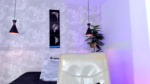 Regan online show from 02/04/25, 06:25