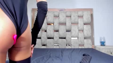 Regantaylor online show from 11/27/25, 01:57