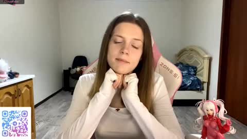 Lucy online show from 09/23/25, 03:48