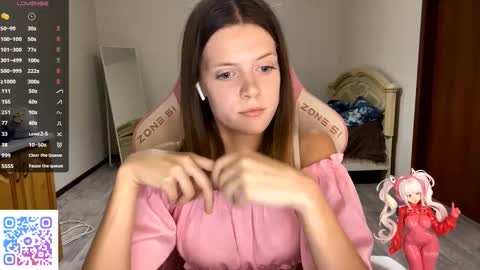 Lucy online show from 09/27/25, 03:39