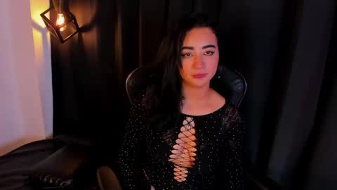   online show from 11/21/25, 04:11