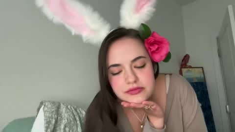 Its Reginaaa  online show from 04/06/26, 01:14