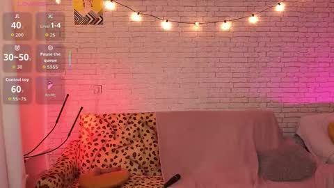 ReginaHawkinss online show from 10/29/25, 08:27