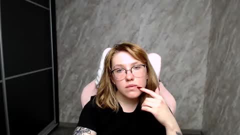 Regina online show from 03/09/25, 11:14