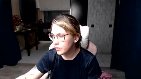 Regina online show from 09/14/25, 01:16