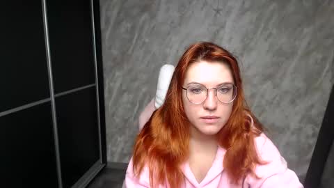 Regina online show from 02/04/26, 02:28