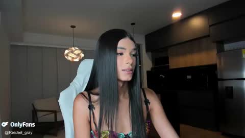  REICHEL  online show from 11/06/25, 02:45