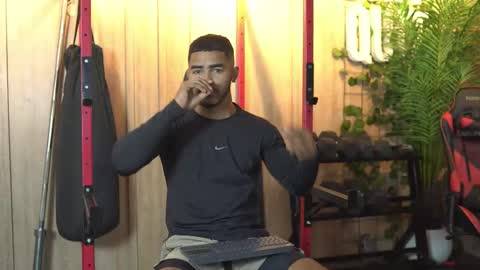 Reik online show from 10/25/25, 12:02