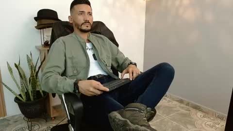   REIKO  online show from 02/08/25, 07:38