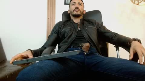   REIKO  online show from 02/15/25, 11:14