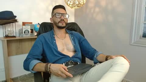   REIKO  online show from 02/26/25, 09:27