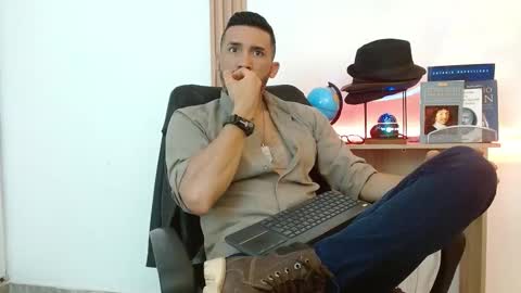   REIKO  online show from 11/25/25, 02:39